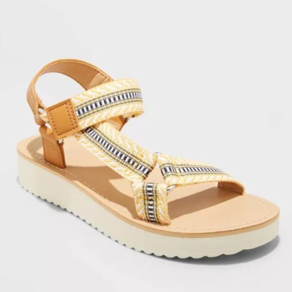 Universal Thread Shoes - Women's Angie Heels - Universal Thread™